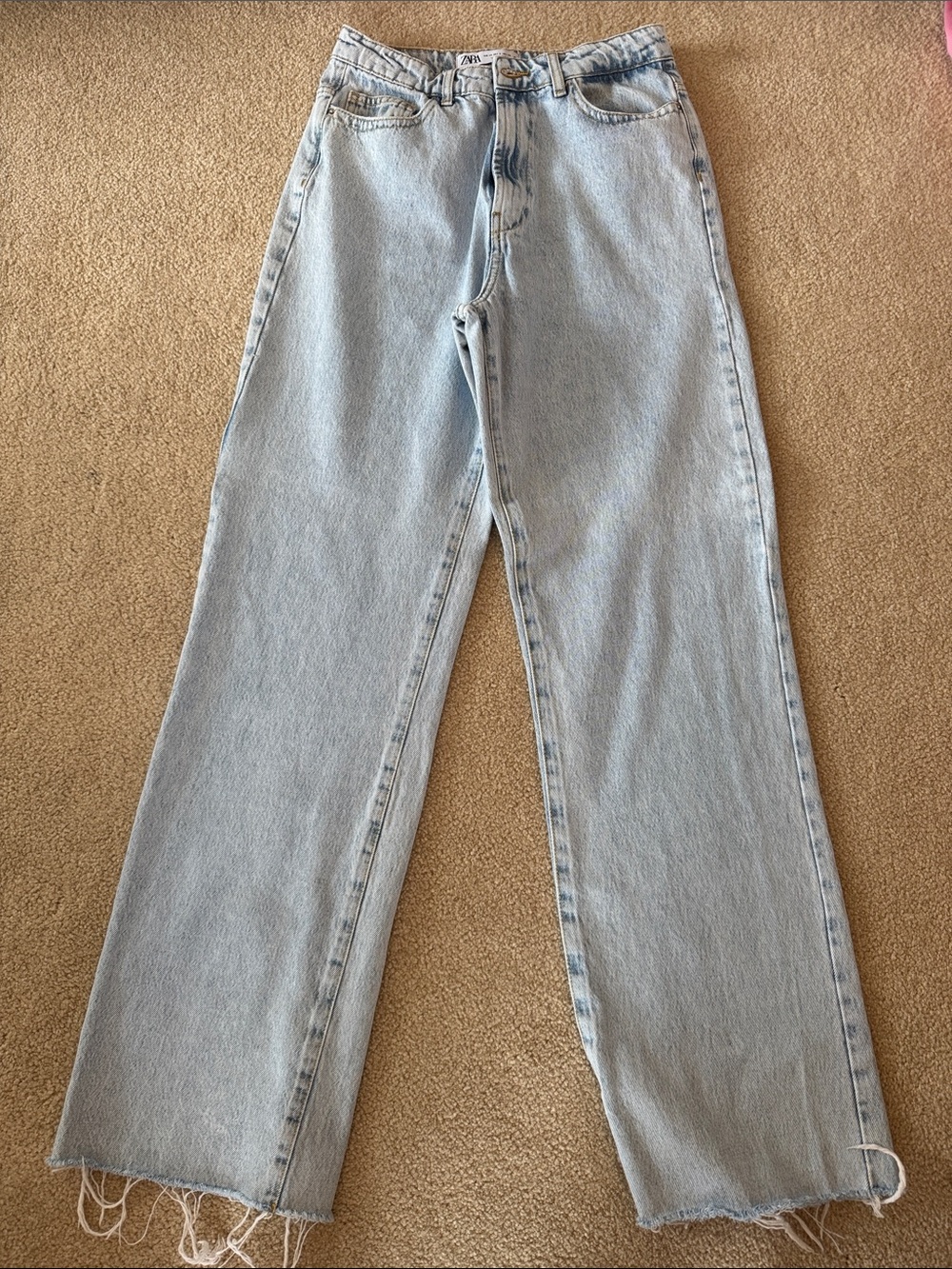 Zara Light Wash Blue Straight-Leg Jeans